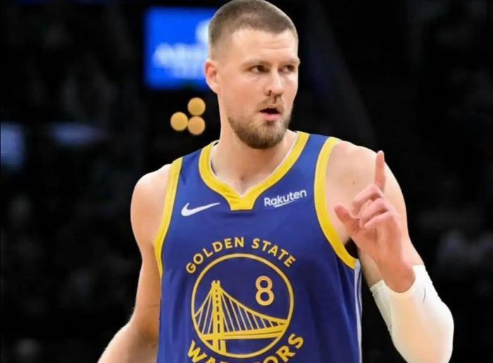 勇士完成了该做的事：在赛季中期，为库里再搭配一位明星球员！