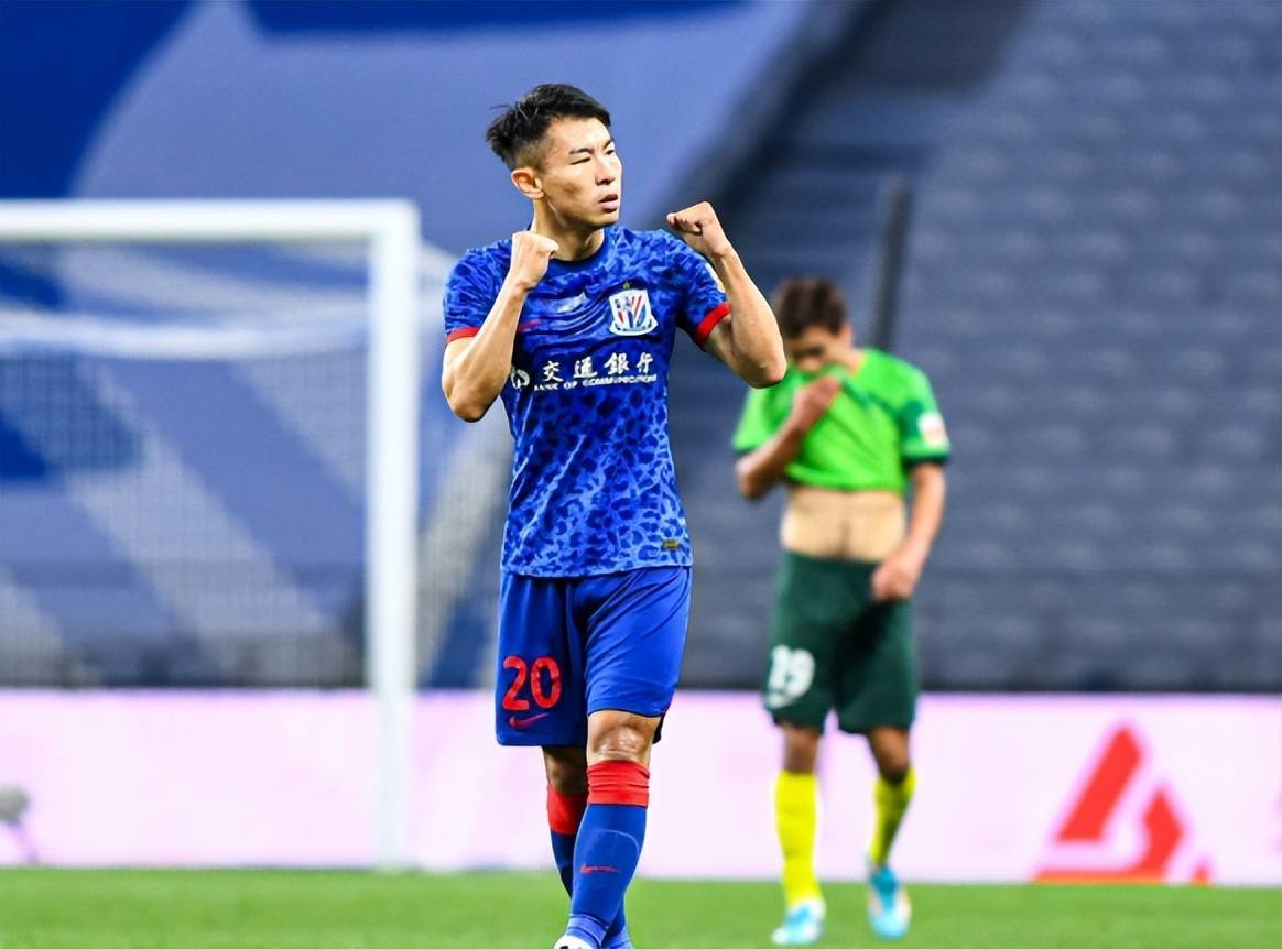 开云体育-意外！于汉超和穆斯卡特首次公开同框亮相，引发申花球迷热议